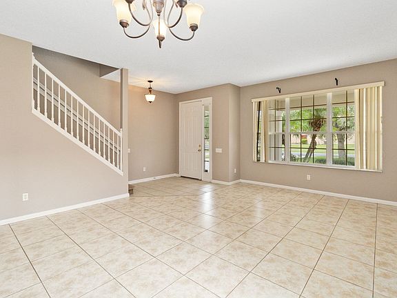 4th image of 2173 Granger Ave