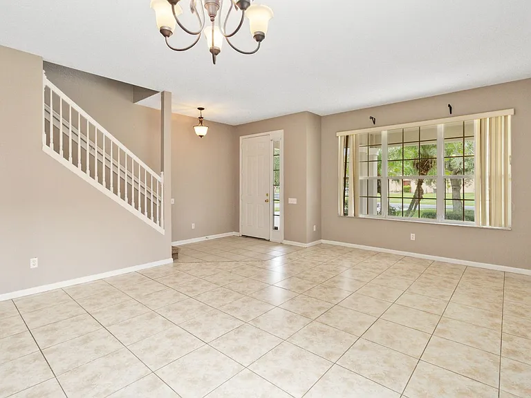 2173 Granger Ave — Photo 4