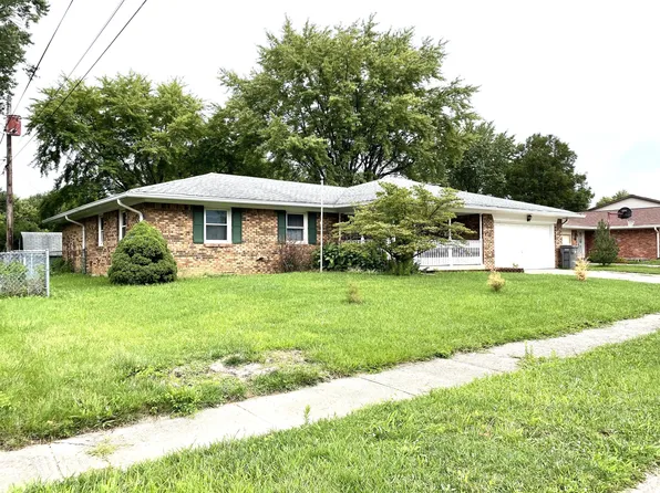 7820 Hollybrook Ln, Indianapolis, IN 46227