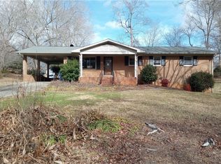 231 Jones Dr, Winston Salem, NC 27107
