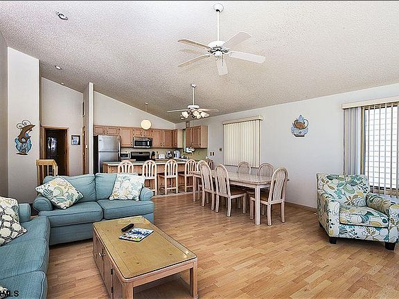 3rd image of 2705 Landis Ave N #Sea