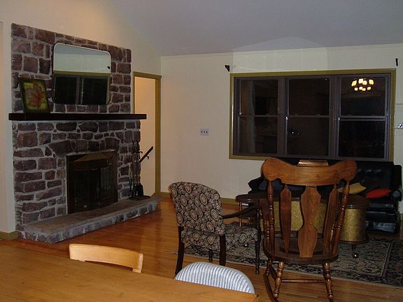 2nd fl living room