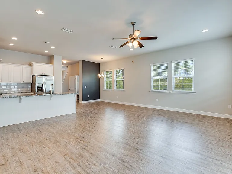 116 Fossil Falls Ln — Photo 8