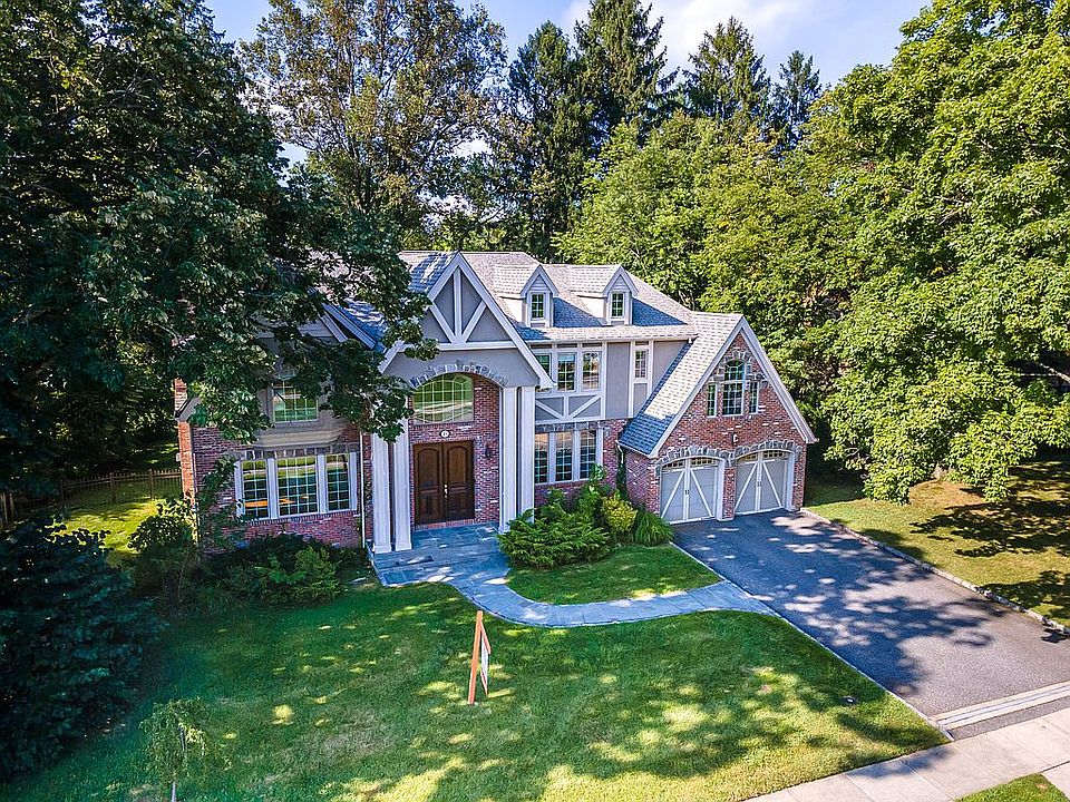 1st image of 49 Arbor Ln