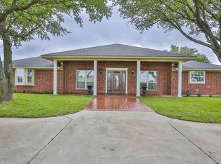 3873 Tokio Rd, West, TX 76691