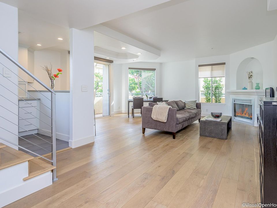 1st image of 1351 N Curson Ave APT 204