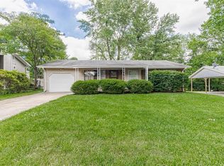 22 Harris Dr, Saint Peters, MO 63376