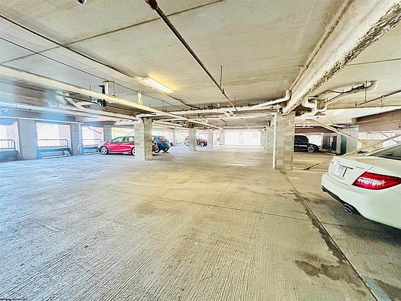 5th image of 1117 University Ave Ste 404