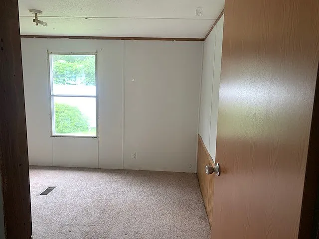 2 bed, 784 sqft, $650 — Photo 2