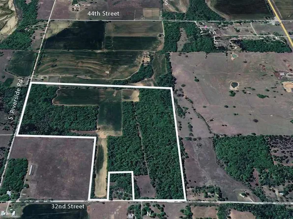 32 32nd & Riverside, Yale, OK 74085