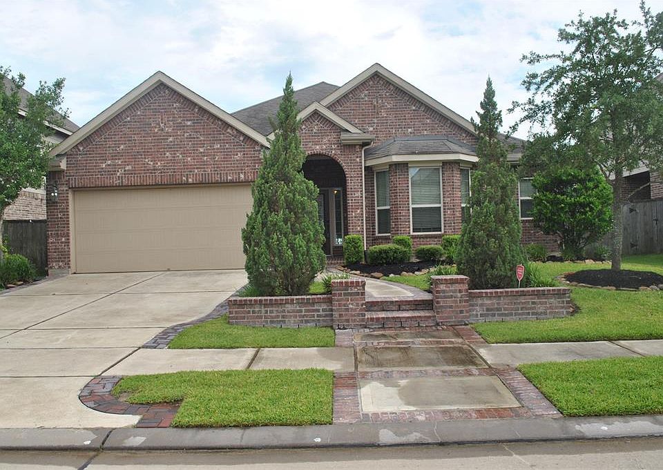 1st image of 19519 Blushing Meadow Dr