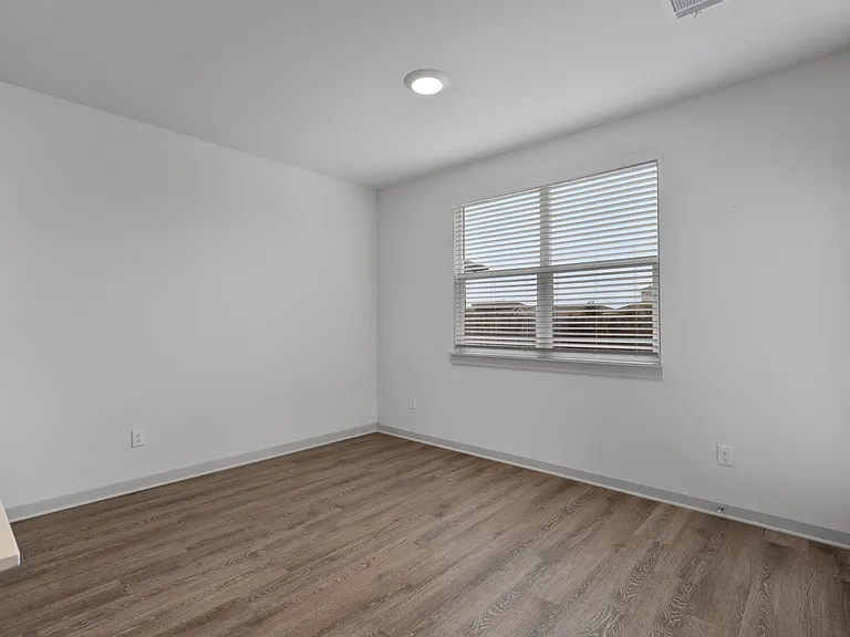 214 New Hampton Way — Photo 8