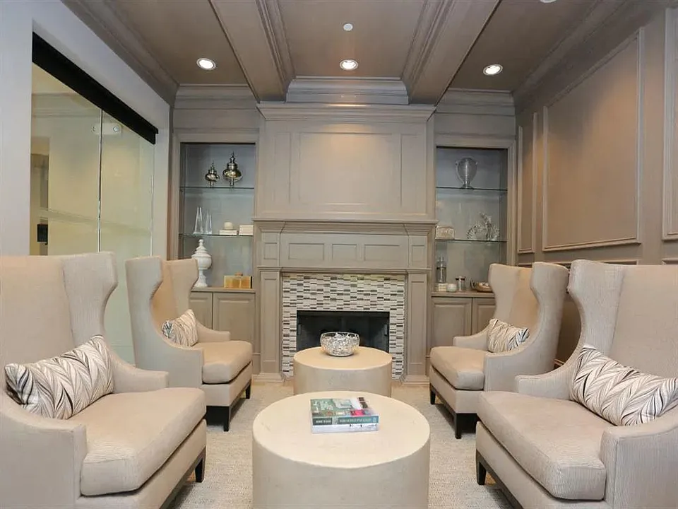 2370 Main @ Sugarloaf