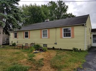 8 Redwood Dr, Cheektowaga, NY 14225