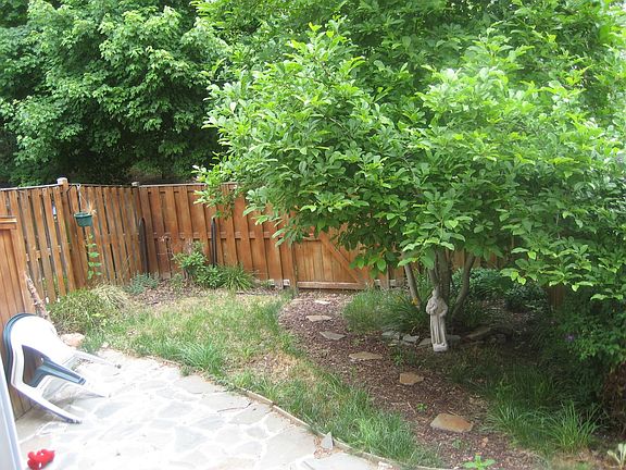 2nd image of 6273 Walkers Croft Way