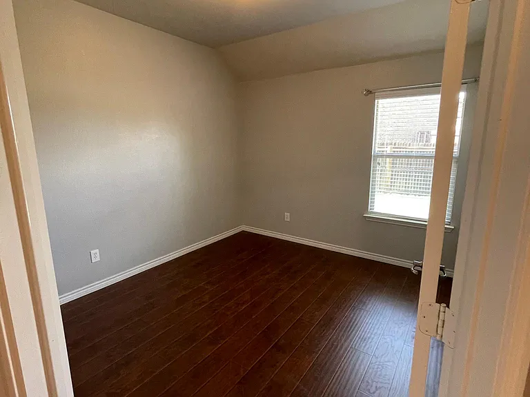 800 Golden Bear Ln — Photo 12