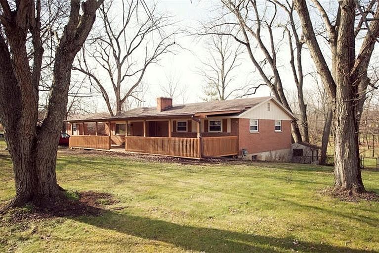 1st image of 2664 N Emerald Dr