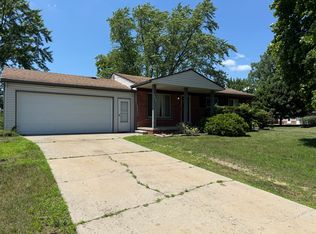 1431 Edgeorge St, Waterford, MI 48327