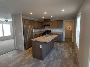 215 N Canal Rd LOT 226, Lansing, MI 48917