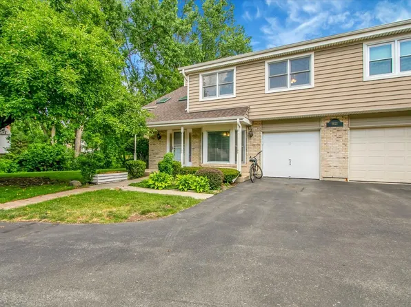 1921 Wisteria Ct APT 3, Naperville, IL 60565