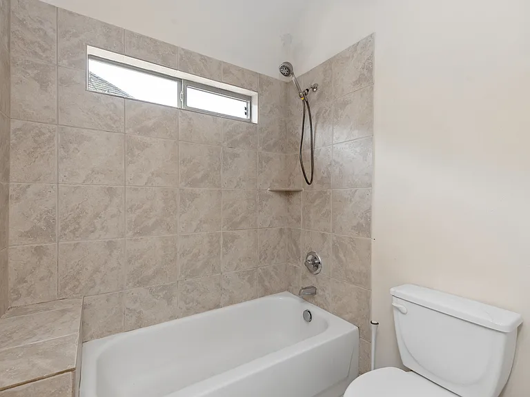 7005 Kenswick Dr — Photo 24