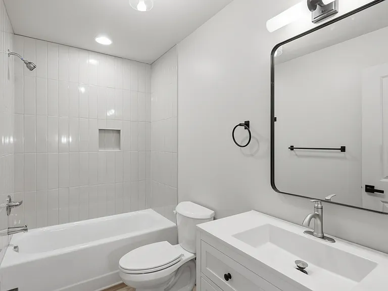 104 Norman Ln #100 — Photo 9