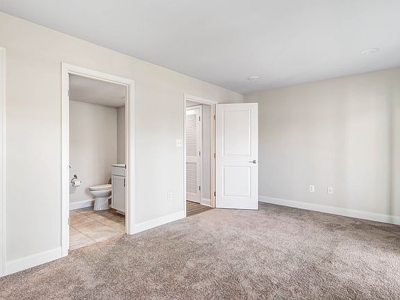 3rd image of 35303 Wright Way #1