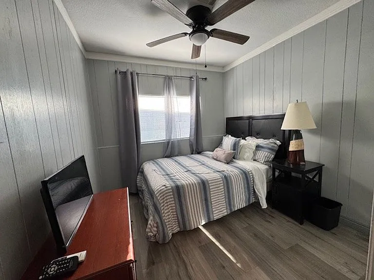 1682 Colina Dr — Photo 25
