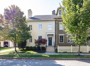 1949 Rhettsbury St, Carmel, IN 46032