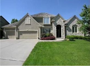 5736 Spinnaker Point, Parkville, MO 64152