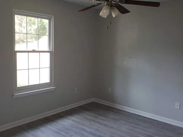 172 Harvest Ct Unit 104, Milledgeville, GA 31061
