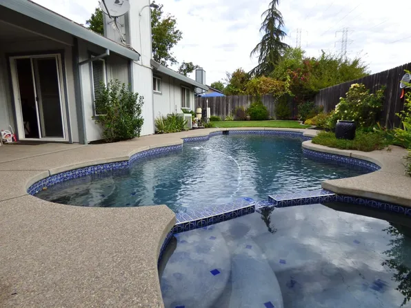 116 Mesquite Ct, Folsom, CA 95630