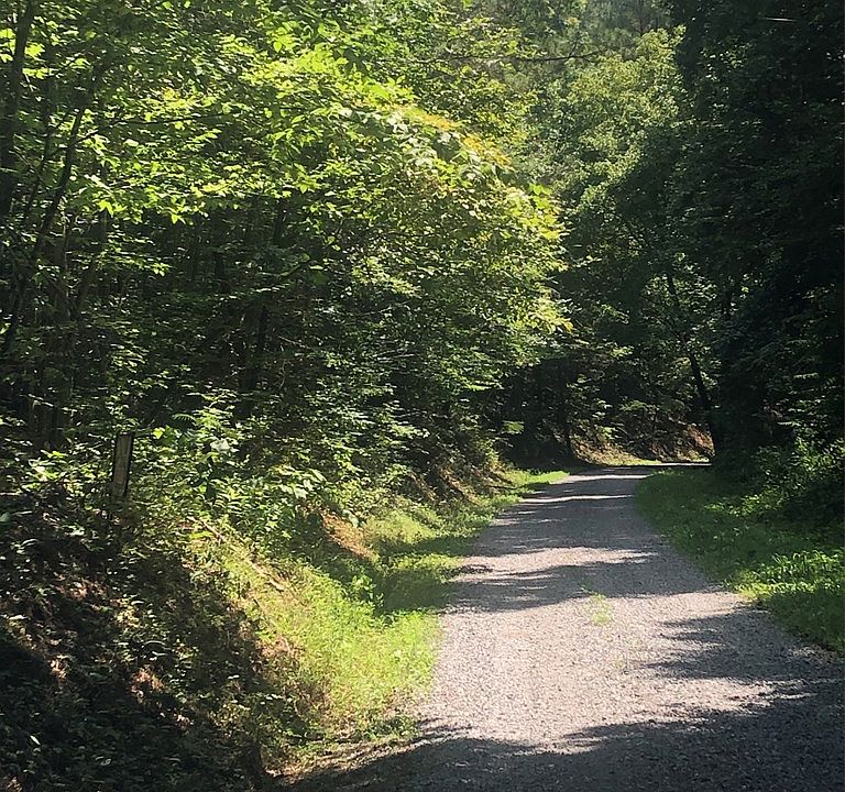 2nd image of Middle Creek Rd