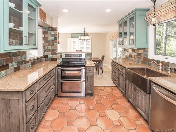 5th image of 4136 Windmill Pl
