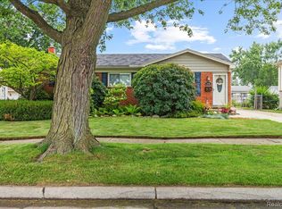 38562 Maes St, Westland, MI 48186