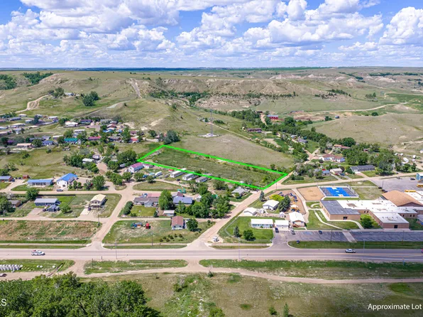 1st Ave W, Williston, ND 58801