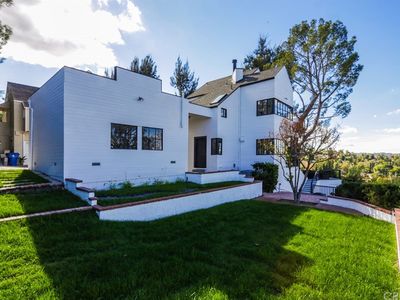 5274 Calatrana Dr, Woodland Hills, CA, 91364
