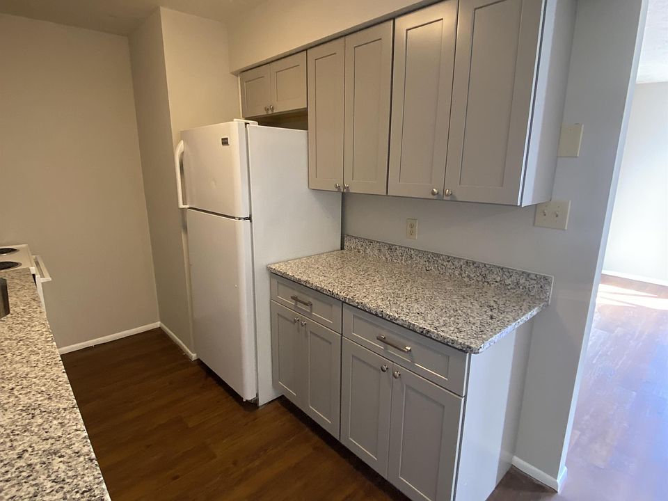1st image of 325 Cherrydale Ave #11105292