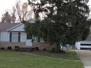 5870 Stearns Rd, North Olmsted, OH 44070