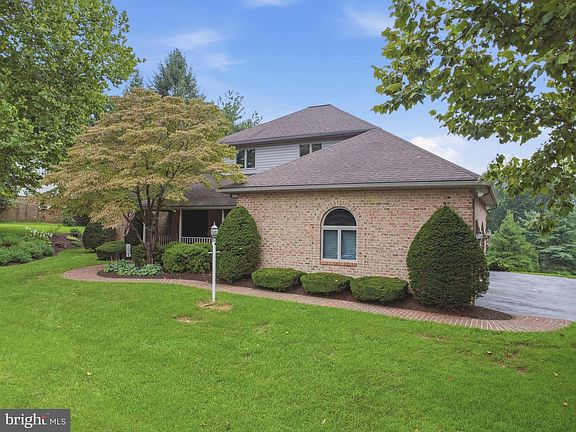 2nd image of 9671 Forest Ridge Rd
