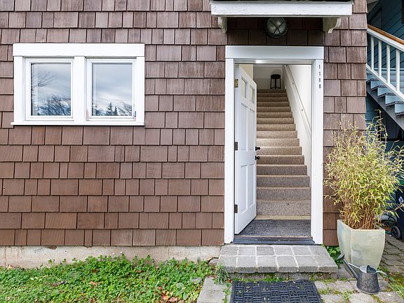 2nd image of 118 2nd St #B