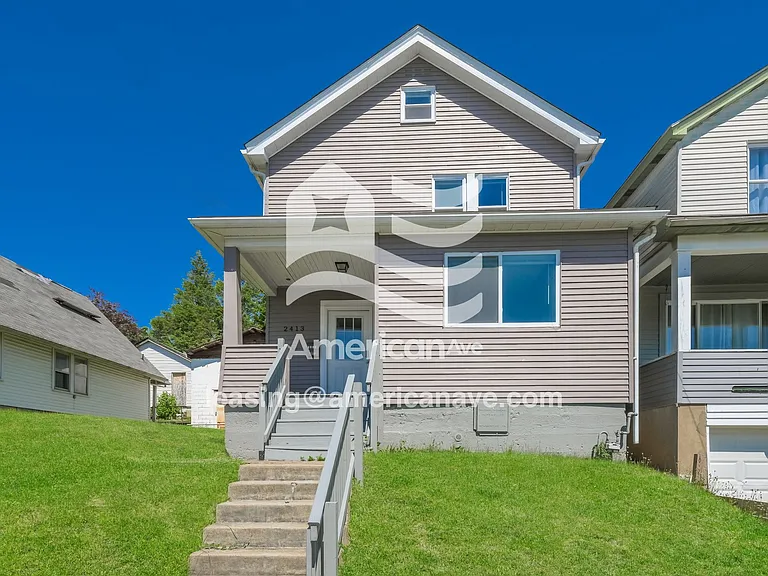 1531944_001_front_view_1.jpg