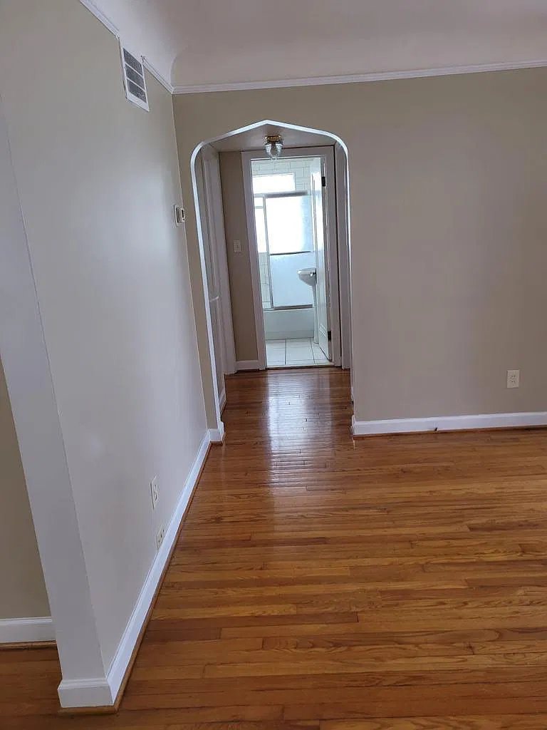 3 bed, 1000 sqft, $1,450 — Photo 2