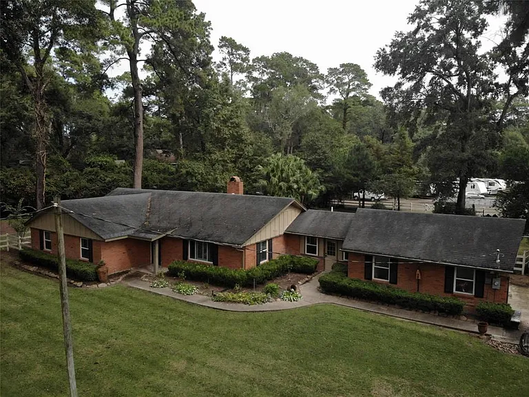 9011 Dowdell Rd — Photo 16
