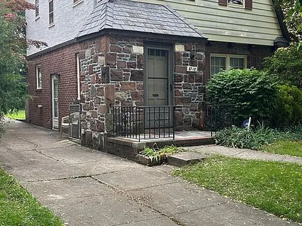 87-18 248th St #1, Bellerose, NY 11426