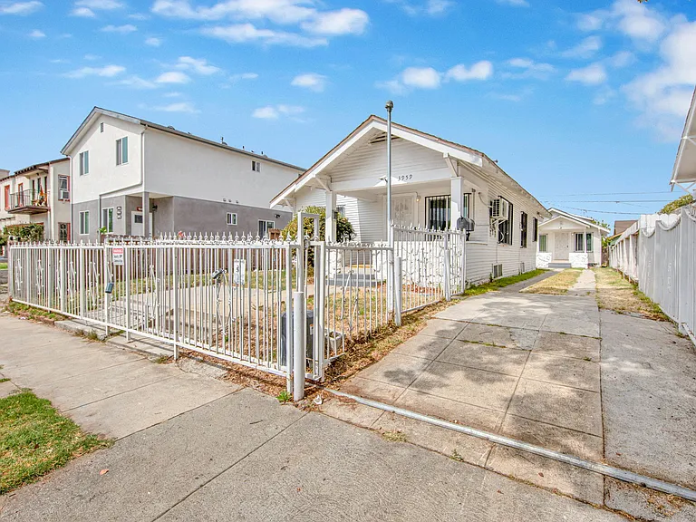 3959 Halldale Ave — Photo 17