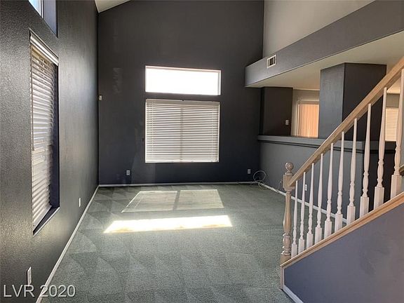5th image of 8389 Lost Lake Ct