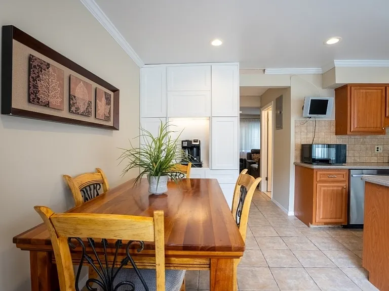 204 Old Country Rd #204 — Photo 8
