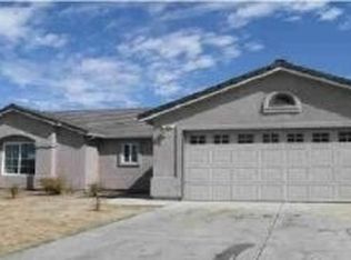 1942 Heidi Ave, Sanger, CA 93657