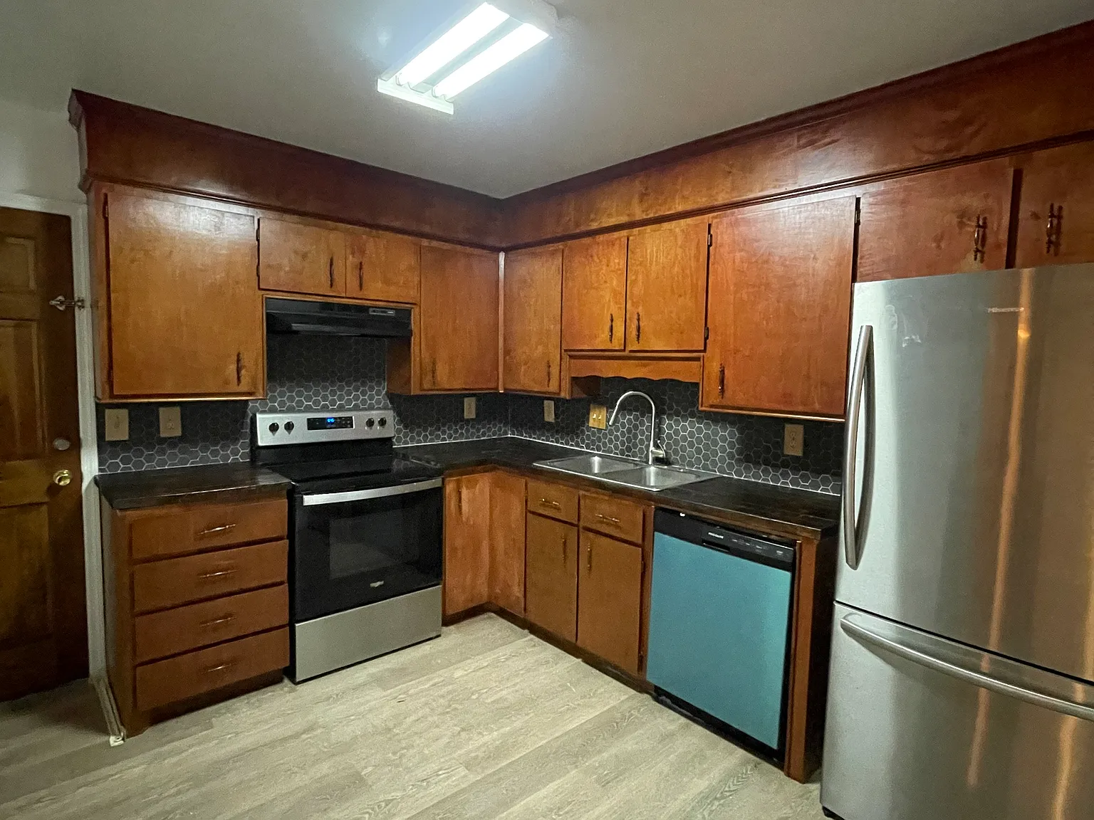 1 bed, 900 sqft, $1,850 — Photo 1